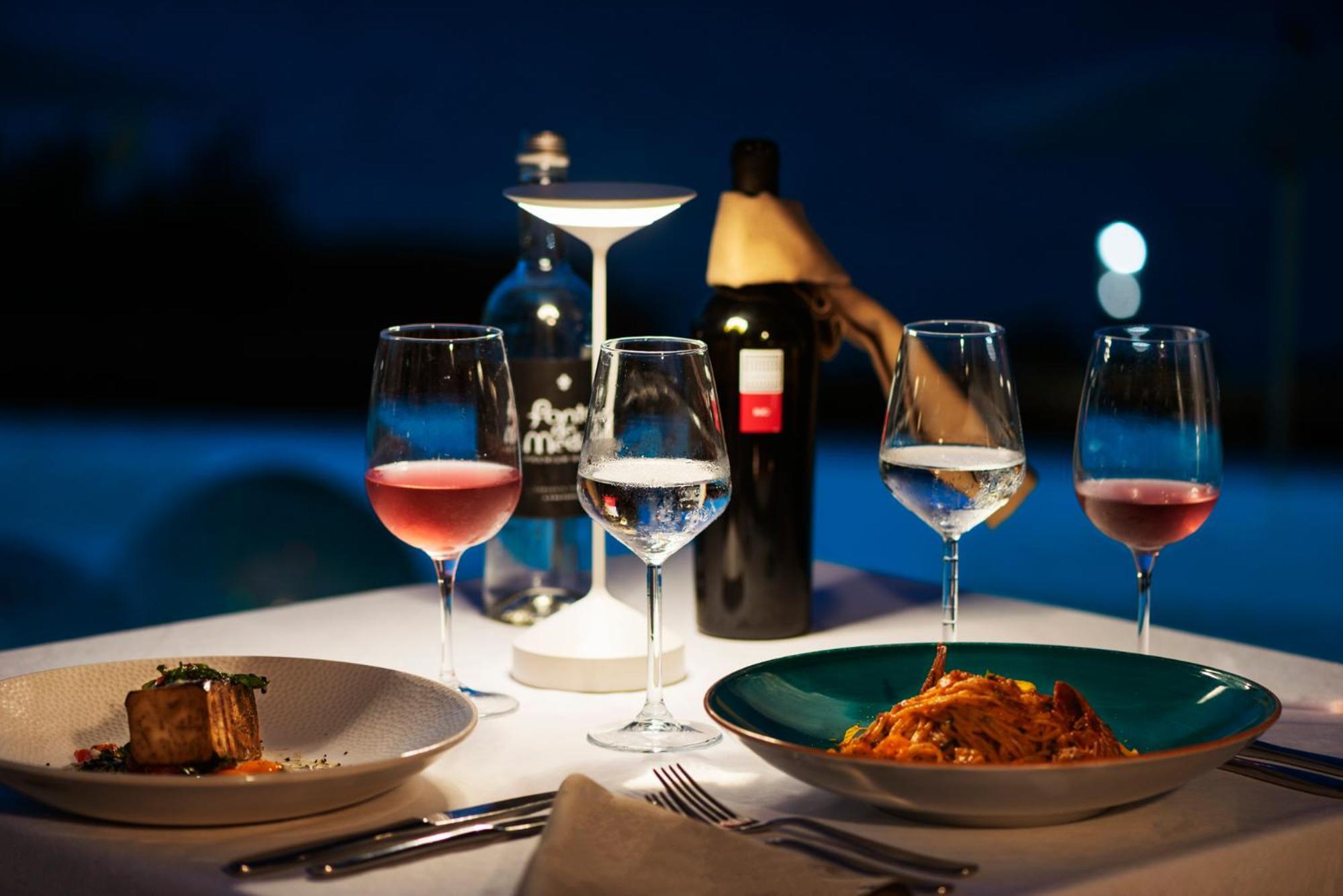 Hotel Moresco Santa Teresa Gallura Eksteriør bilde